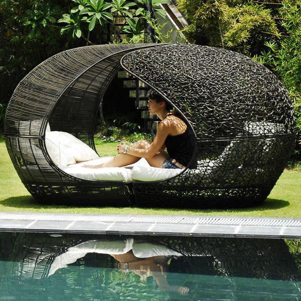 Wicker Canopy Daybed - SoftHue