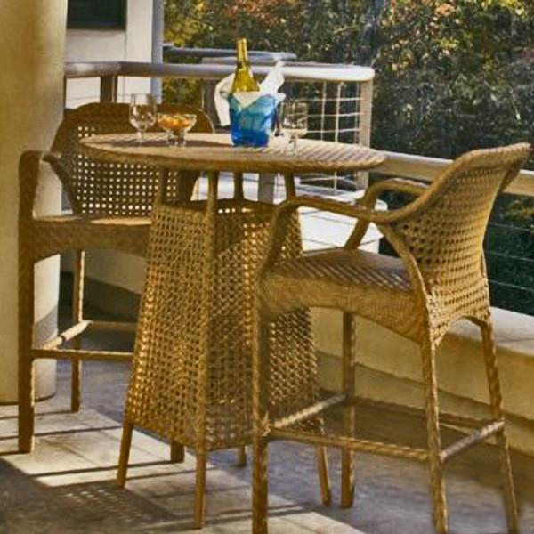 Outdoor wicker Bar Chairs & Tables - Vintique