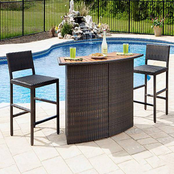 Outdoor wicker Bar Chairs & Tables - Vino Vault
