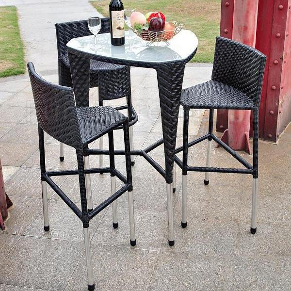 Outdoor wicker Bar Chairs & Tables - SlateLift