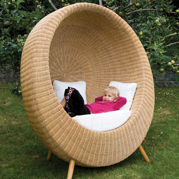 Wicker Canopy Daybed - Revana