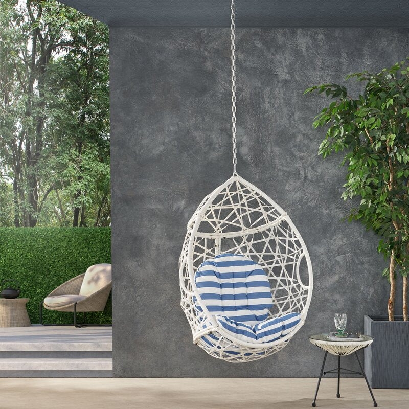 Outdoor Furniture -Wicker Swing - Tranquess