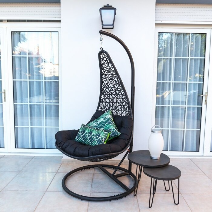 Outdoor Furniture -Wicker Swing - Velvoa