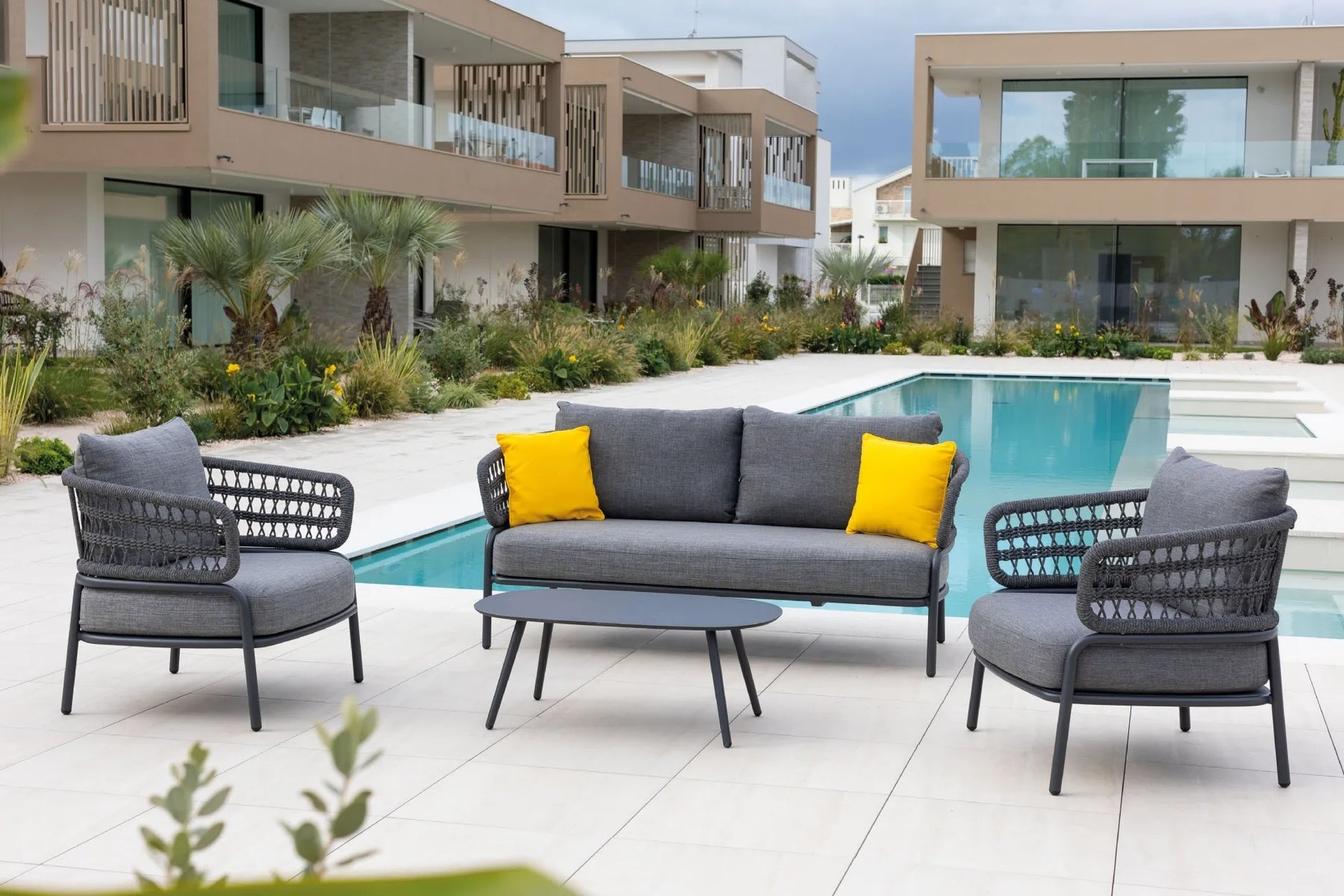 Braid & Rope Outdoor Sofa Set -Wovino